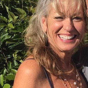 Meet your Posher, Lori